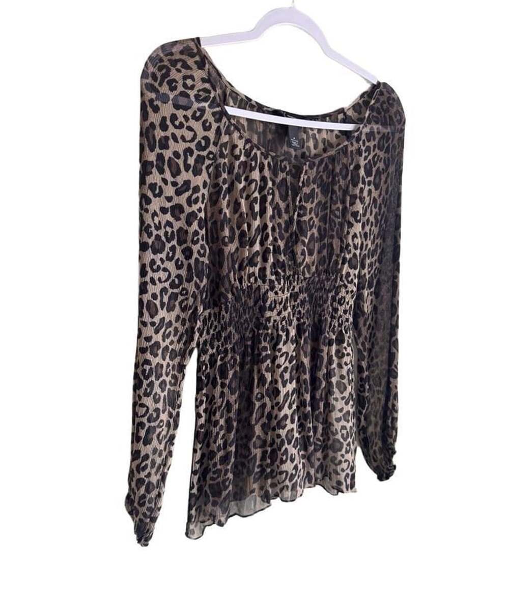 100% silk Smocked Waist Leopard Print Long Sleeve Blouse Size 6